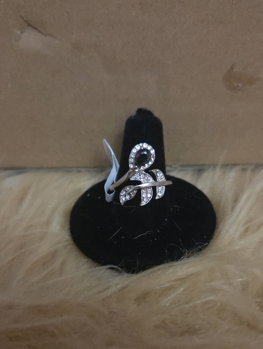 Ring Silver-Tone Ribbon Crystal Fashion Ring - Clear Rhinestones NWOT